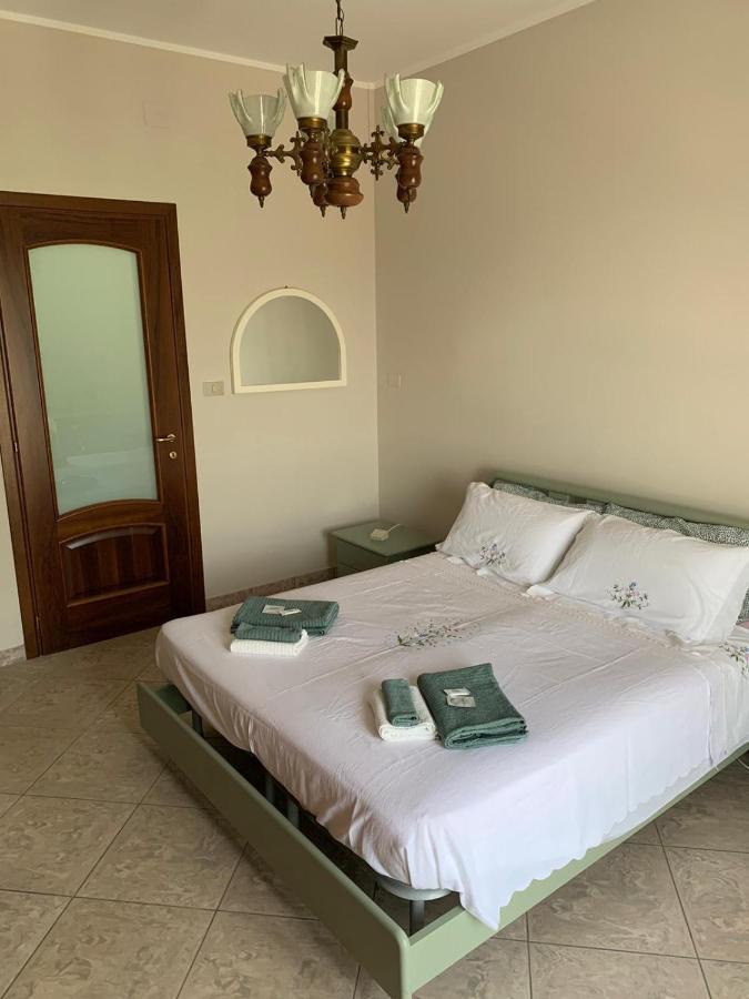 La Pepita Hotel Vallo Torinese ภายนอก รูปภาพ